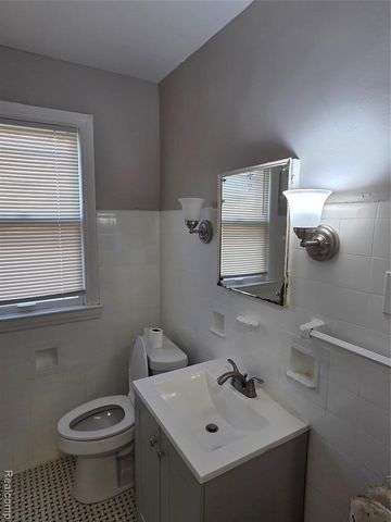 5274 Nottingham Road, Detroit, MI 48224