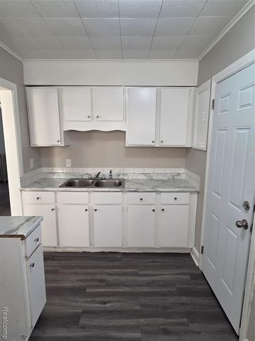 5274 Nottingham Road, Detroit, MI 48224