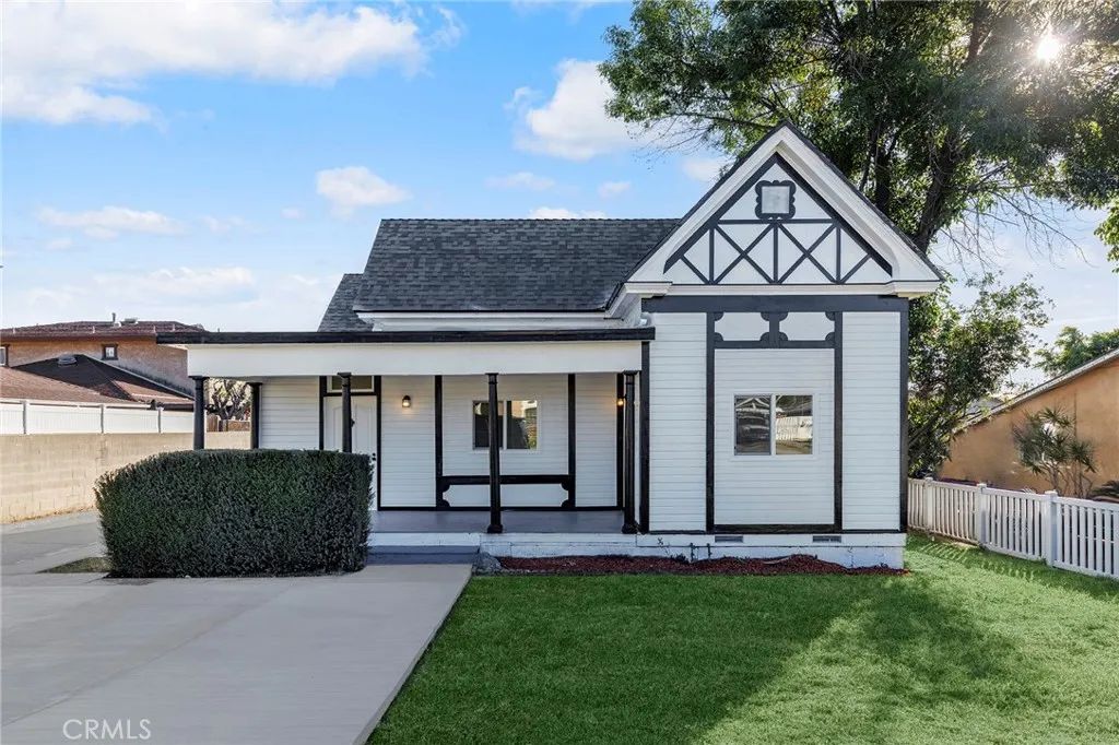 2060 E Cienega, Covina, CA 91724