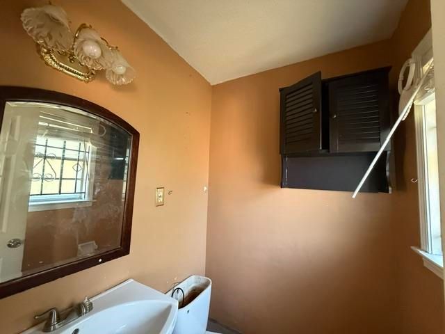 2435 WHITNEY AVE, Memphis, TN 38127