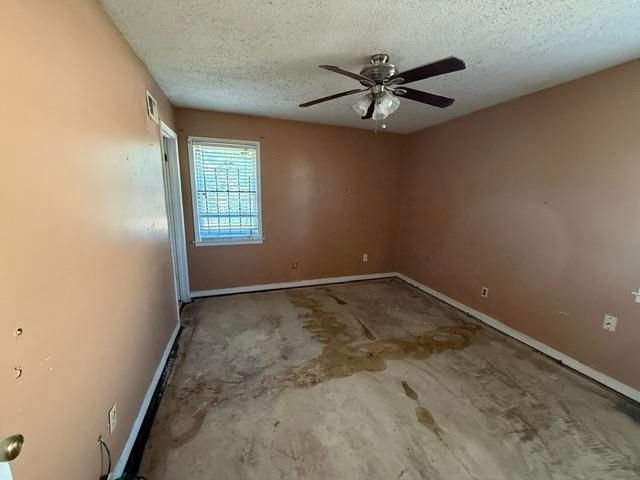 2435 WHITNEY AVE, Memphis, TN 38127