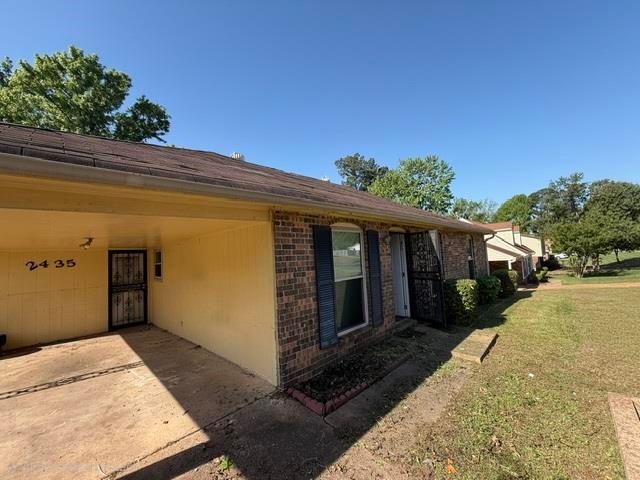 2435 WHITNEY AVE, Memphis, TN 38127
