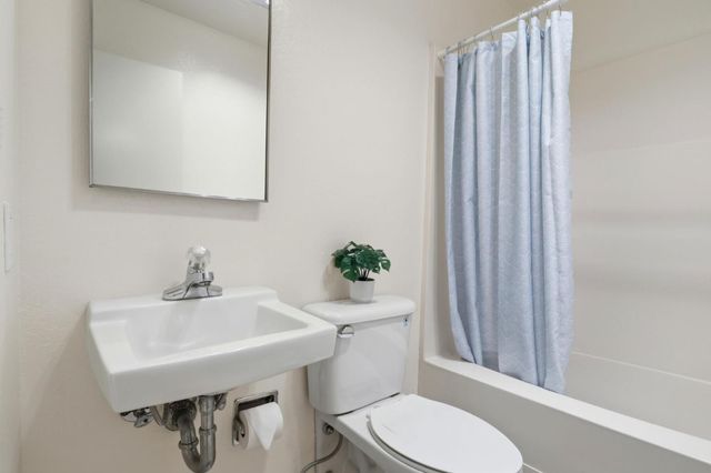 101 Shell Drive 111, Watsonville, CA 95076