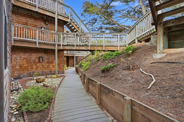 101 Shell Drive 111, Watsonville, CA 95076
