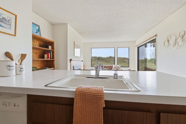 101 Shell Drive 111, Watsonville, CA 95076