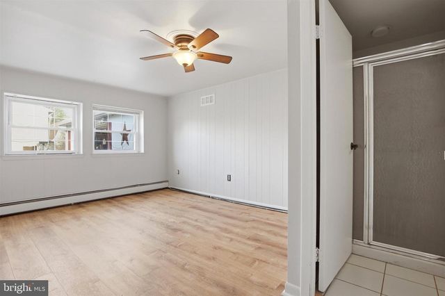 157 BLUE JAY RD, Chalfont, PA 18914