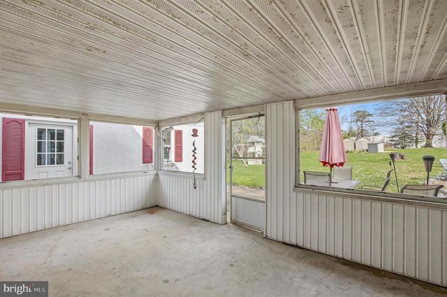 157 BLUE JAY RD, Chalfont, PA 18914