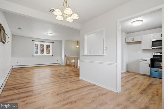 157 BLUE JAY RD, Chalfont, PA 18914