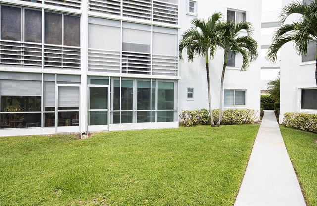6698 10th Avenue N 109, Lake Worth, FL 33467