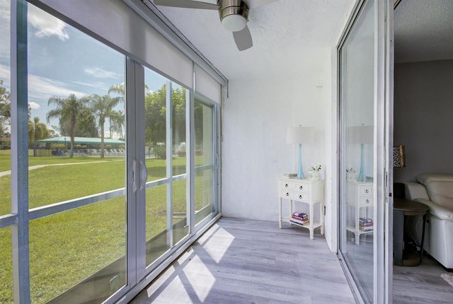 6698 10th Avenue N 109, Lake Worth, FL 33467