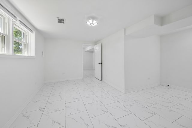 8920 Fairway Drive, Orland Park, IL 60462