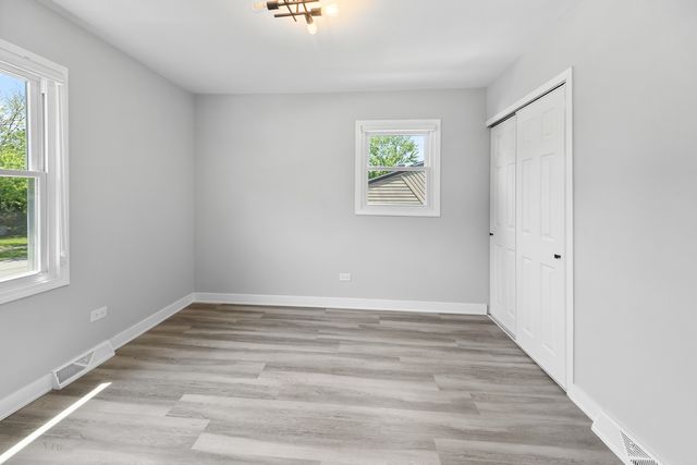 8920 Fairway Drive, Orland Park, IL 60462