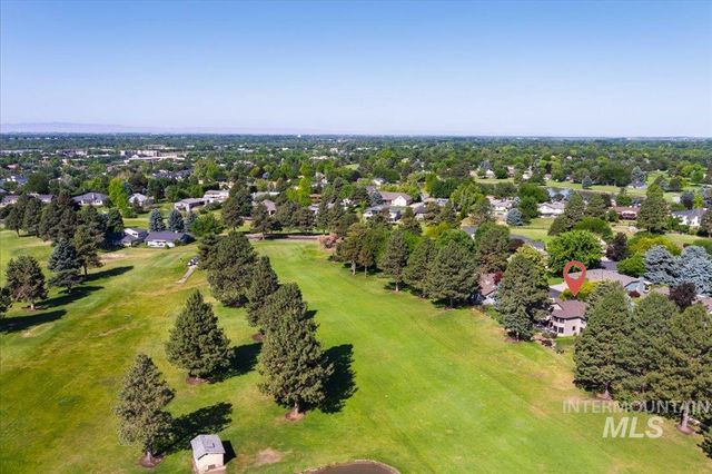 704 N Nicklaus Ln, Eagle, ID 83616