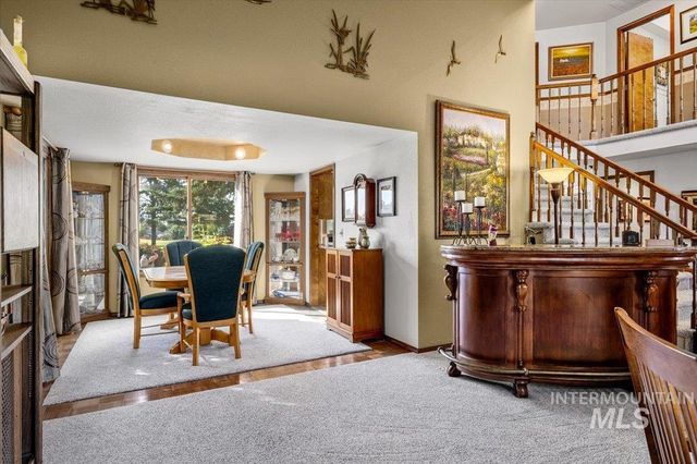 704 N Nicklaus Ln, Eagle, ID 83616