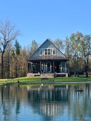 10082 Swanson Rd, Port Allen, LA 70767