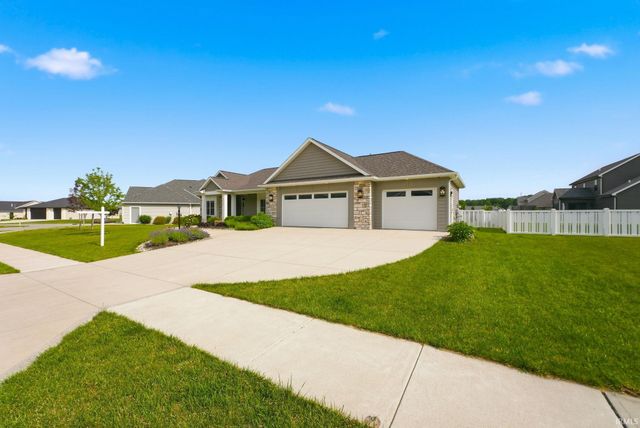 2877 Leon Cove, Fort Wayne, IN 46845