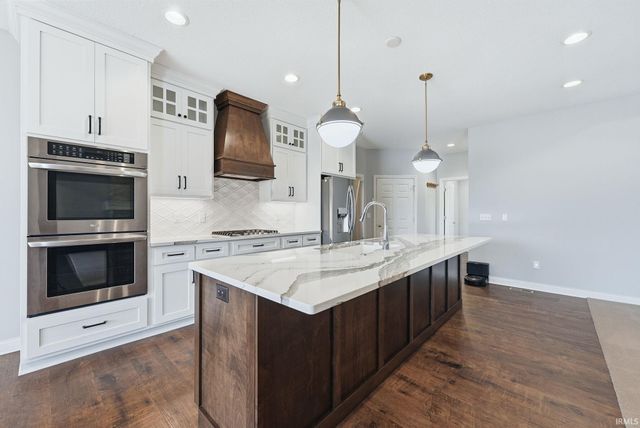 2877 Leon Cove, Fort Wayne, IN 46845