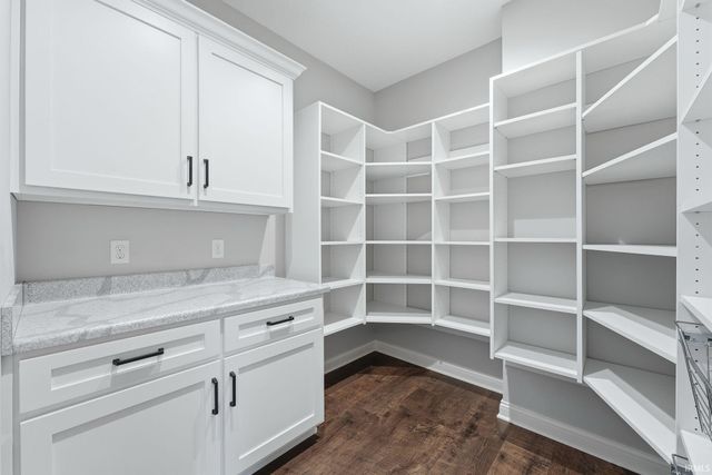 2877 Leon Cove, Fort Wayne, IN 46845