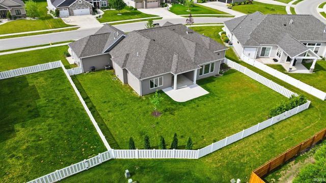 2877 Leon Cove, Fort Wayne, IN 46845