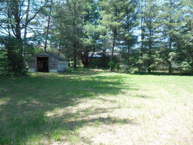 8870 E Townline Lake Road, Harrison, MI 48625