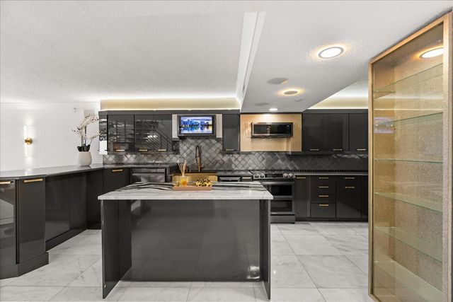 530 E CENTRAL BOULEVARD 1901, Orlando, FL 32801