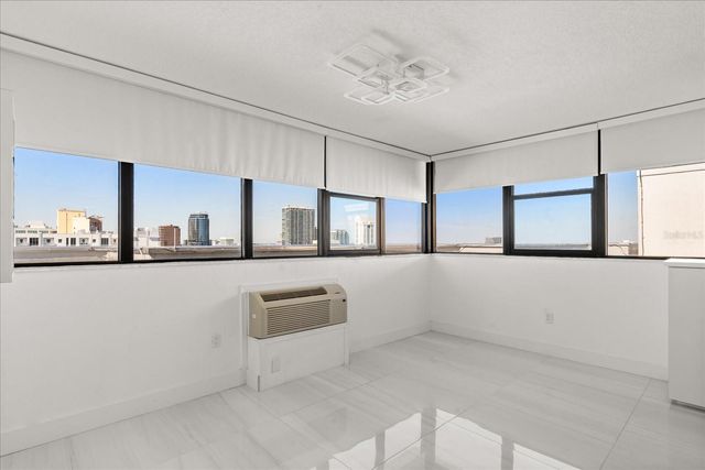 530 E CENTRAL BOULEVARD 1901, Orlando, FL 32801