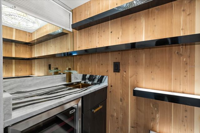 530 E CENTRAL BOULEVARD 1901, Orlando, FL 32801