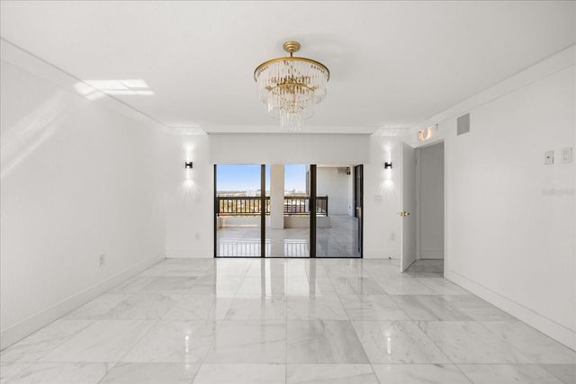 530 E CENTRAL BOULEVARD 1901, Orlando, FL 32801