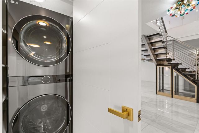 530 E CENTRAL BOULEVARD 1901, Orlando, FL 32801