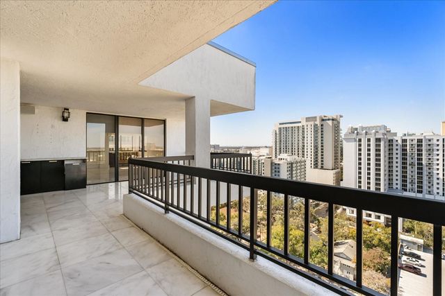 530 E CENTRAL BOULEVARD 1901, Orlando, FL 32801