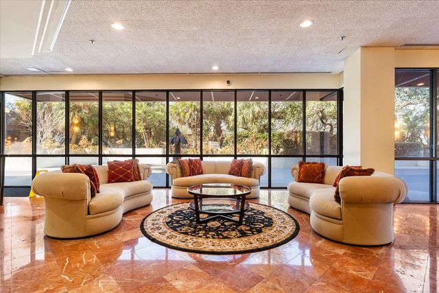 530 E CENTRAL BOULEVARD 1901, Orlando, FL 32801