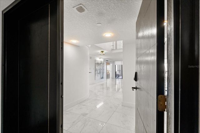 530 E CENTRAL BOULEVARD 1901, Orlando, FL 32801