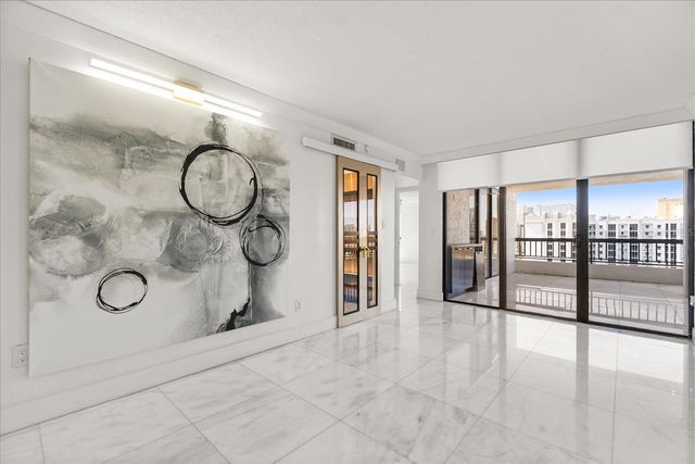 530 E CENTRAL BOULEVARD 1901, Orlando, FL 32801