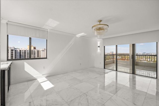 530 E CENTRAL BOULEVARD 1901, Orlando, FL 32801