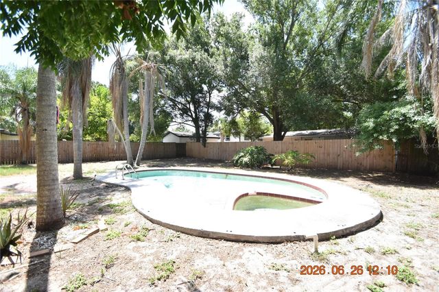 4414 W WYOMING AVENUE, Tampa, FL 33616