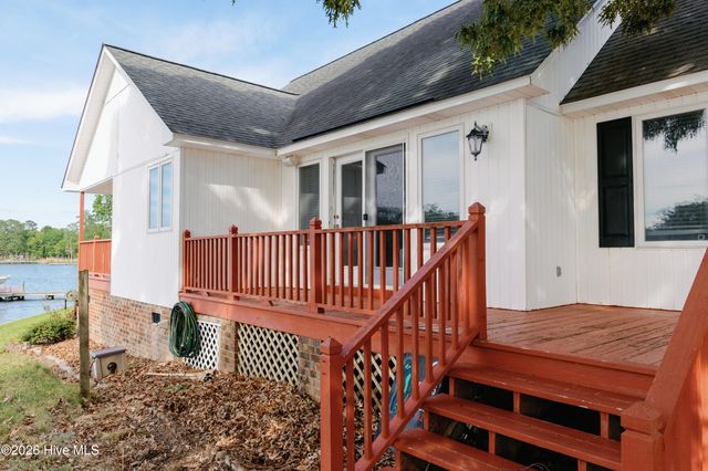 674 Brooks Road, Bath, NC 27808
