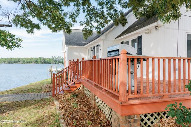 674 Brooks Road, Bath, NC 27808