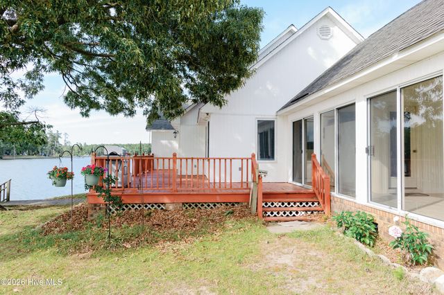 674 Brooks Road, Bath, NC 27808