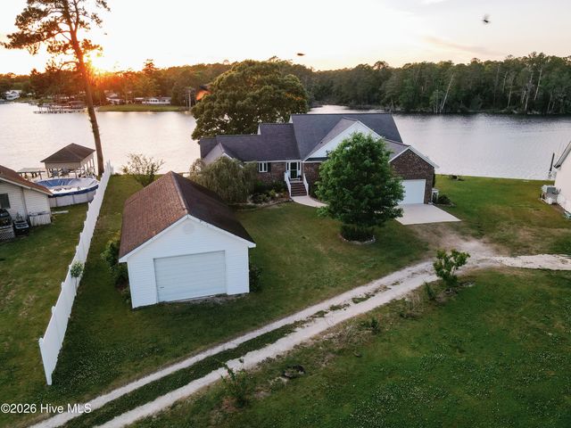 674 Brooks Road, Bath, NC 27808