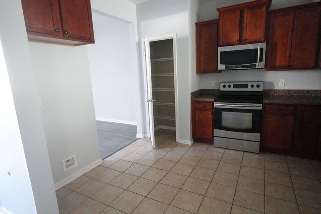 213 Medford Drive, Summerville, SC 29485