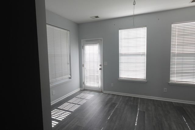 213 Medford Drive, Summerville, SC 29485