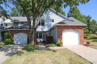 60 Broken Oak Court, St Charles, MO 63304
