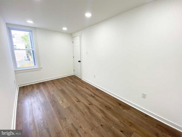 2052 E RUSH ST, Philadelphia, PA 19134