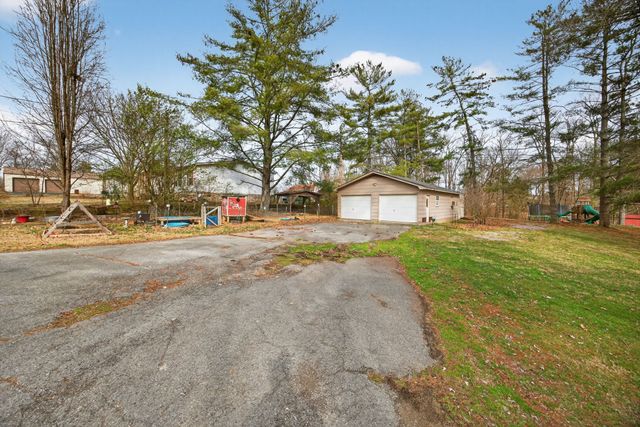 3213 Haney Dr, Cookeville, TN 38506