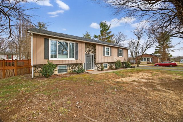 3213 Haney Dr, Cookeville, TN 38506