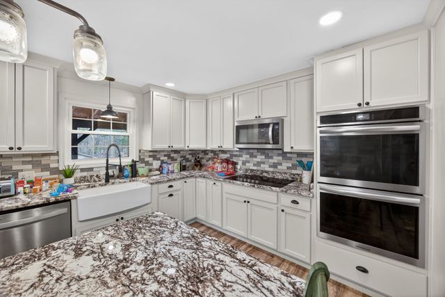 3213 Haney Dr, Cookeville, TN 38506