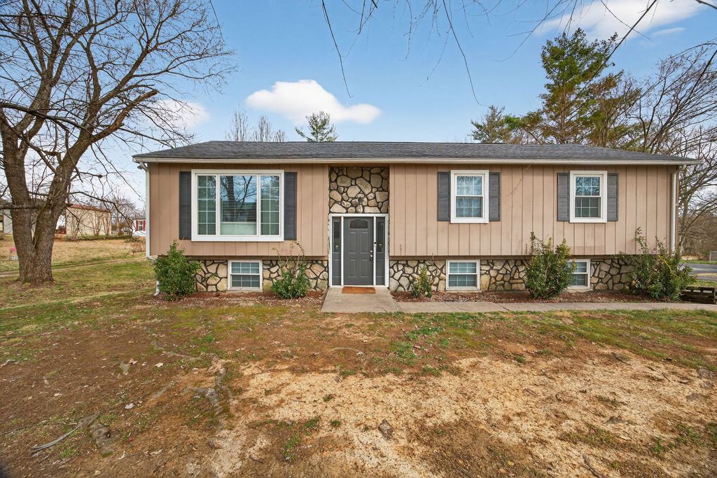 3213 Haney Dr, Cookeville, TN 38506