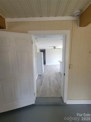 67 Fairlane Drive, Waynesville, NC 28786