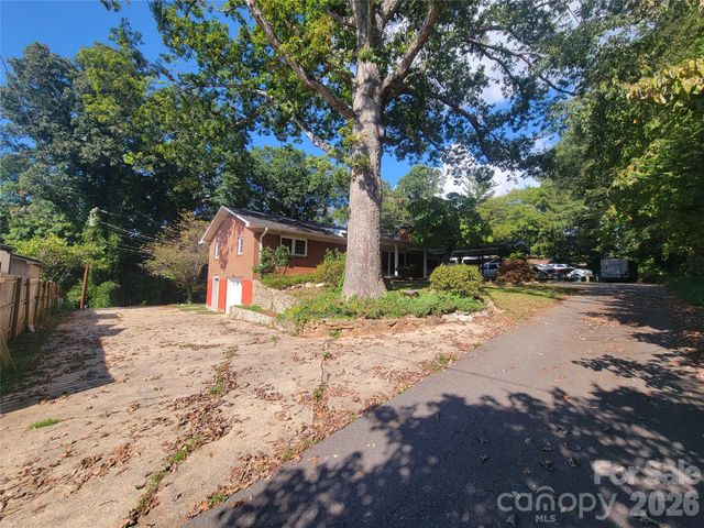 67 Fairlane Drive, Waynesville, NC 28786