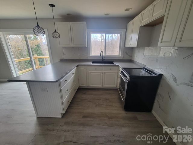67 Fairlane Drive, Waynesville, NC 28786